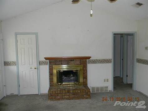 3rd image of 3950 Ramblewood Dr