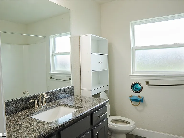 1100 Diplomat Pkwy W — Photo 23