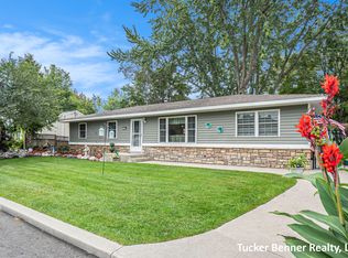 215 McConnell Ave, Muskegon, MI 49445