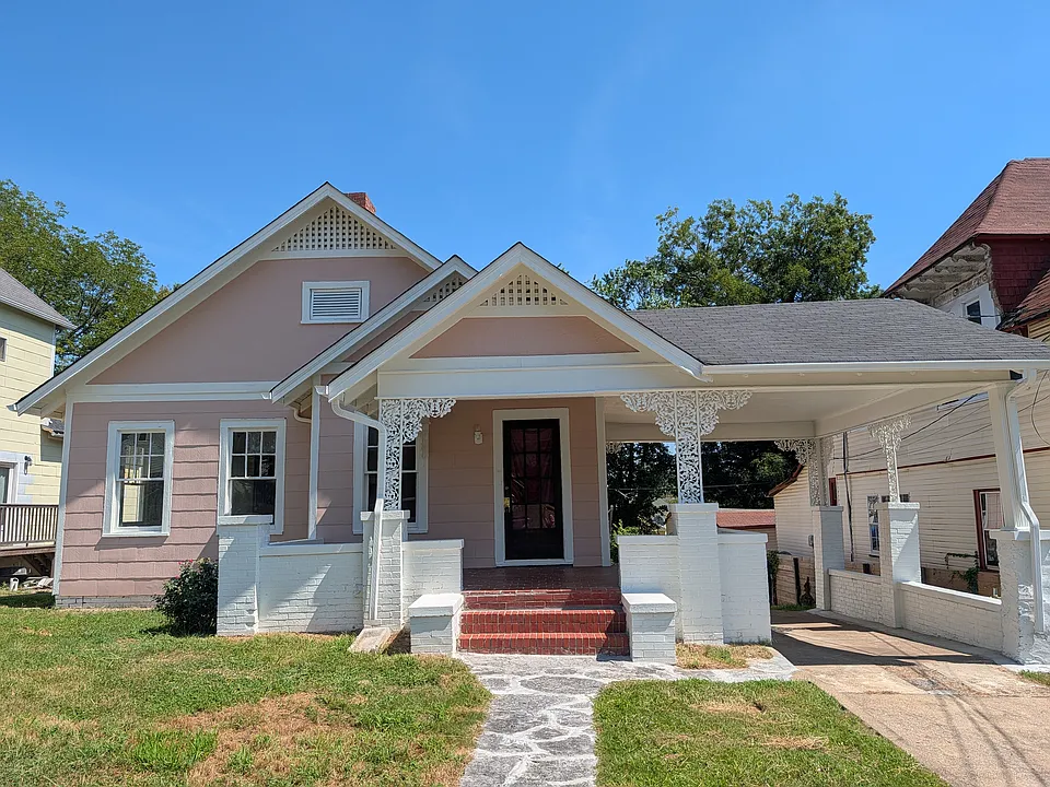 2013 Vine St