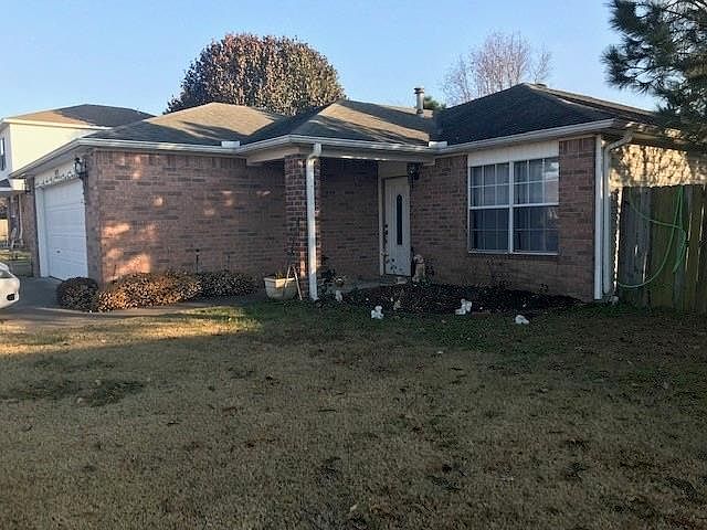 1st image of 902 W Green Acres Pl