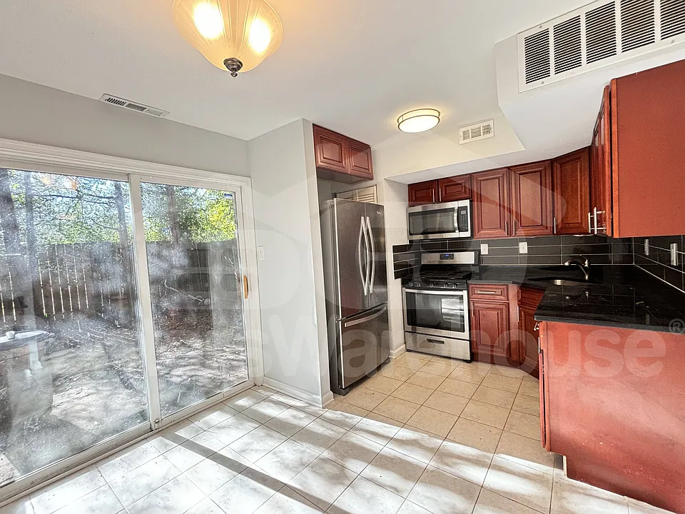 1216 Westview Ter