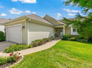 630 S Stone Ridge Dr, Lake Geneva, WI 53147