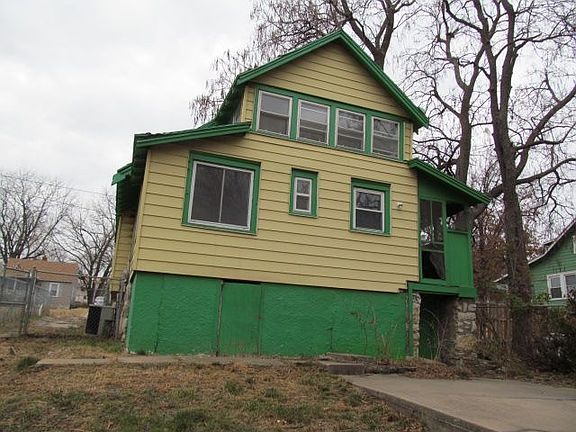 4th image of 4927 Wabash Ave