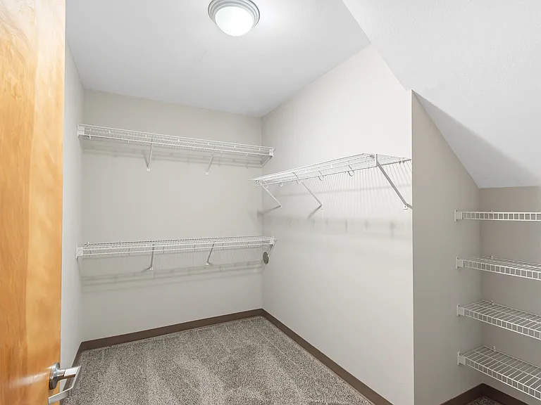 Blue Ribbon Lofts — Photo 10