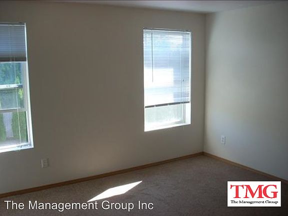 5th image of 6106 NE Hazel Dell Ave APT 10
