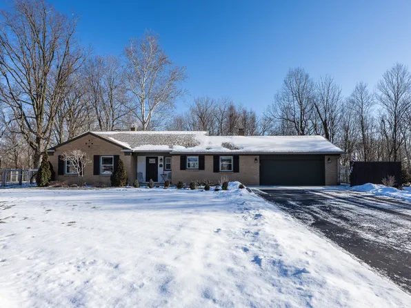 9 Wedding Ln, Plainfield, IN 46168
