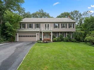 19 Shelley Rd, Wellesley, MA 02481