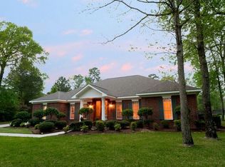 23 Oak Crest Cir, The Woodlands, TX 77354