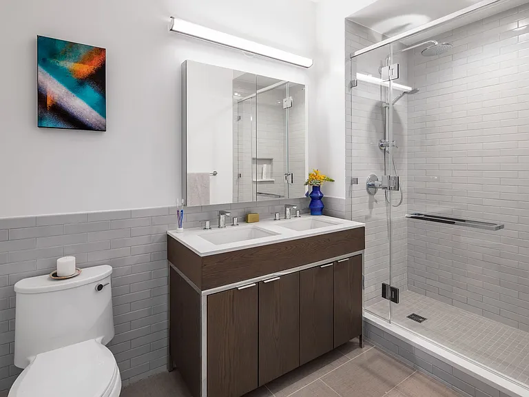 225 E 39th St #27E — Photo 7