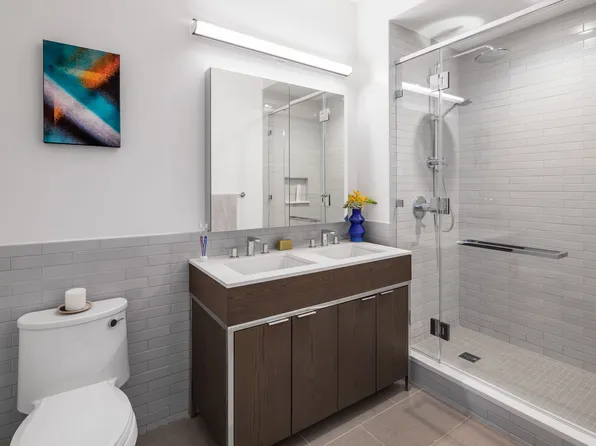 225 East 39th Street image 6 of 28