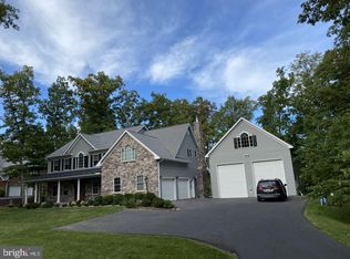 673 S Lakewood Dr, Ridgeley, WV 26753