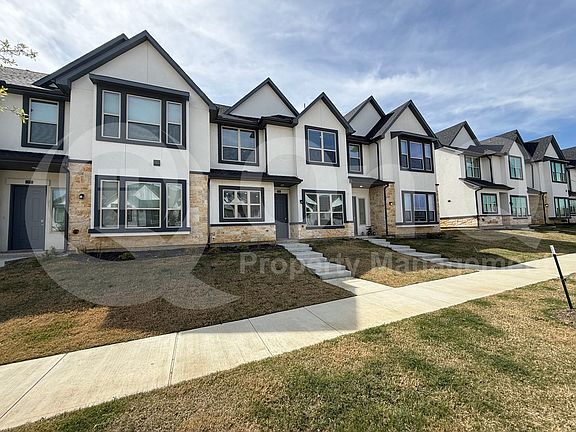 3rd image of 285 Buck Ridge Dr