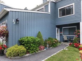 32 Timber Rdg, Mount Kisco, NY 10549