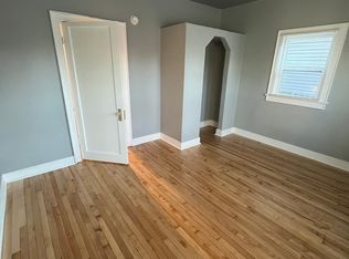 117-119 S Maple Ave, Green Bay, WI 54303