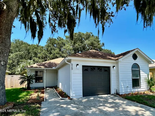 929 MAJESTIC CYPRESS Drive N, Jacksonville, FL 32233