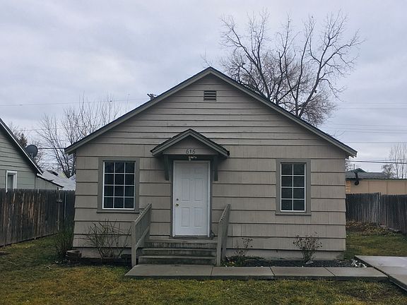 2nd image of 616 E Freeport St