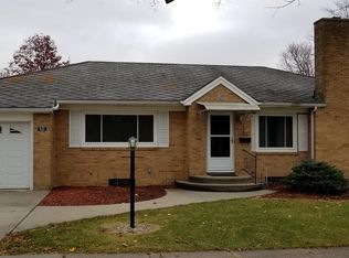 613 State St, Ackley, IA 50601