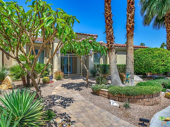 3rd image of 2041 S Tulare Dr