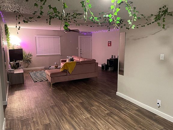 Dining area & living room