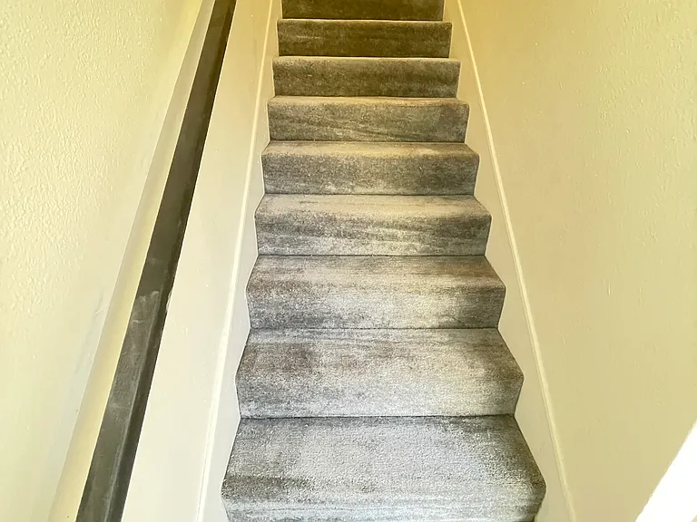 E Avenue Q7 — Photo 6