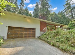 13428 Crescent Rd, Surrey, BC V4P 1K8