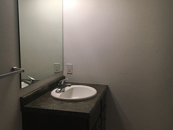 4th image of 3314 8th St W Unit B