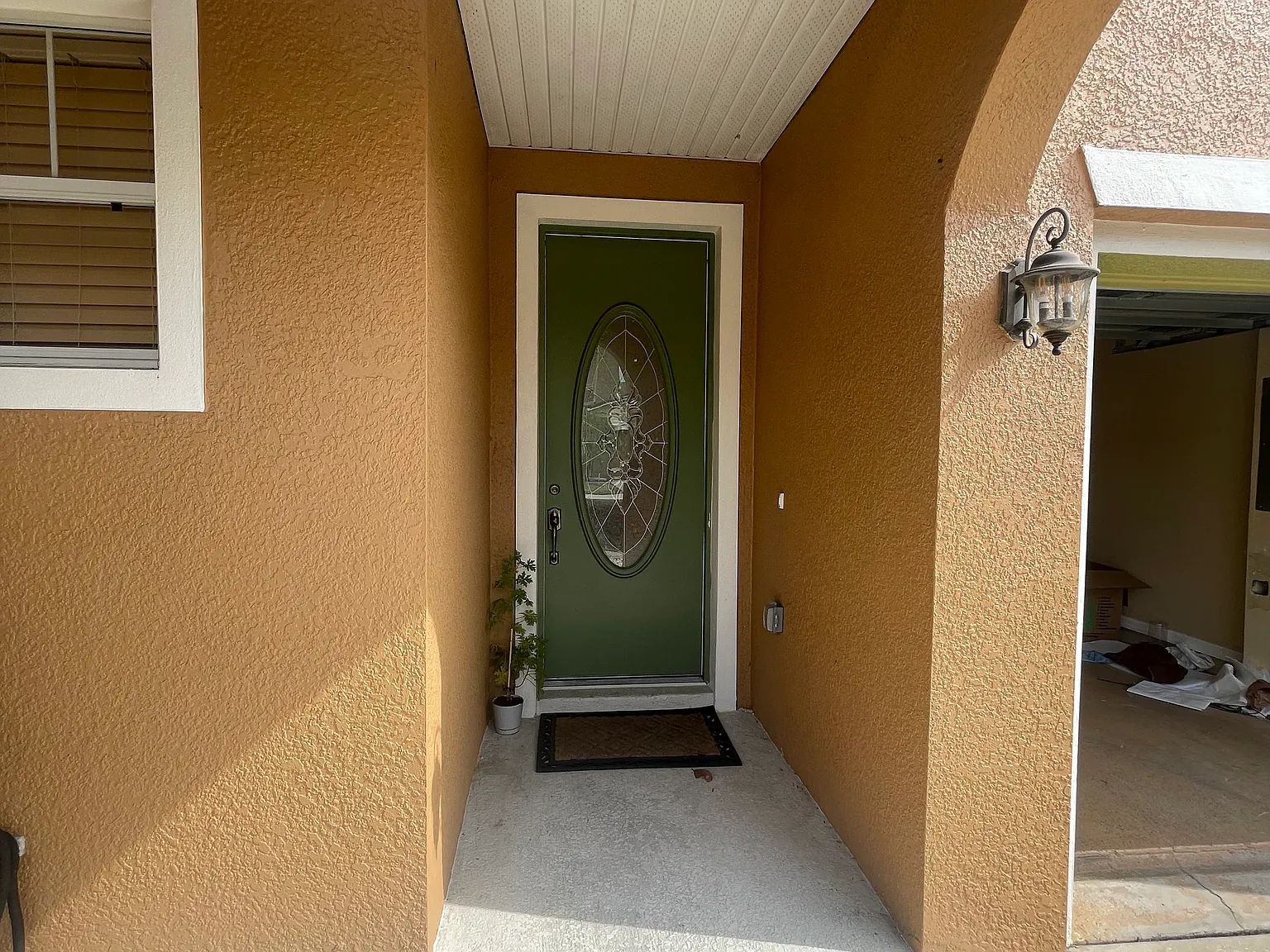 3 bed, 2.5 bath, 1781 sqft, $2,150 — Photo 2