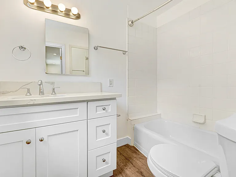11503 Chandler Blvd #3/4 — Photo 13