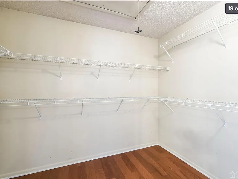 28 Carriage Pl — Photo 23