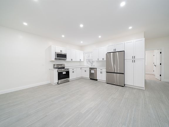 2nd image of 300 Summit Ave #2