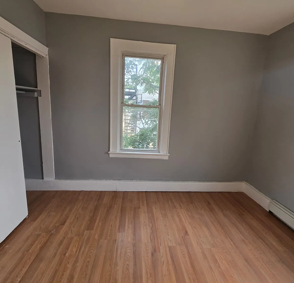 13 Leslie Pl — Photo 3
