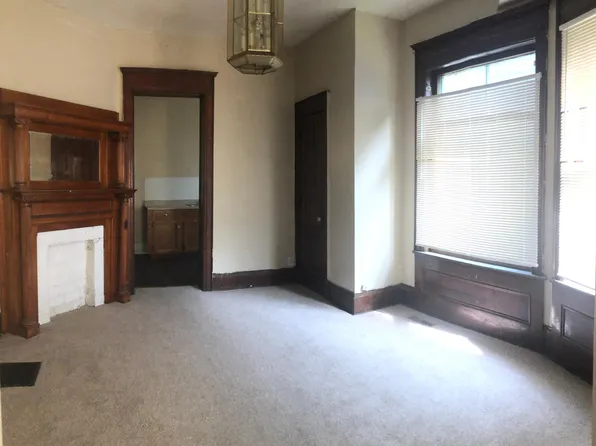 1220 N 21st St, Milwaukee, WI 53205