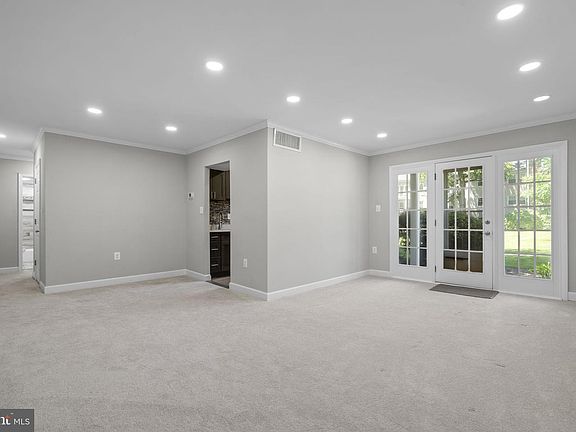 2nd image of 9475 Fairfax Blvd APT 102