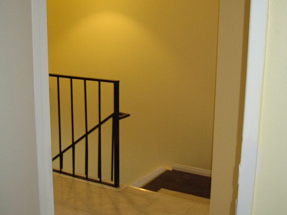 4th image of 221 Carriage Dr APT B