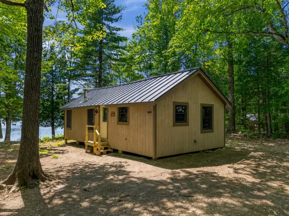 6 Leonard Lane, Chesterville, ME 04938
