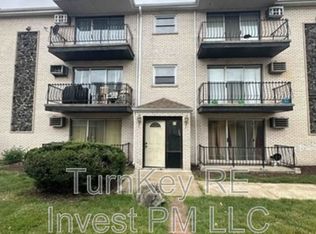 1685 Harbor Ave APT 1S, Calumet City, IL 60409