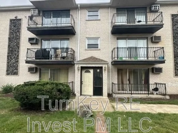 1685 Harbor Ave, Calumet City, IL