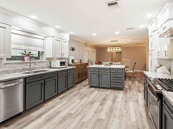 5th image of 102 Highland Dr