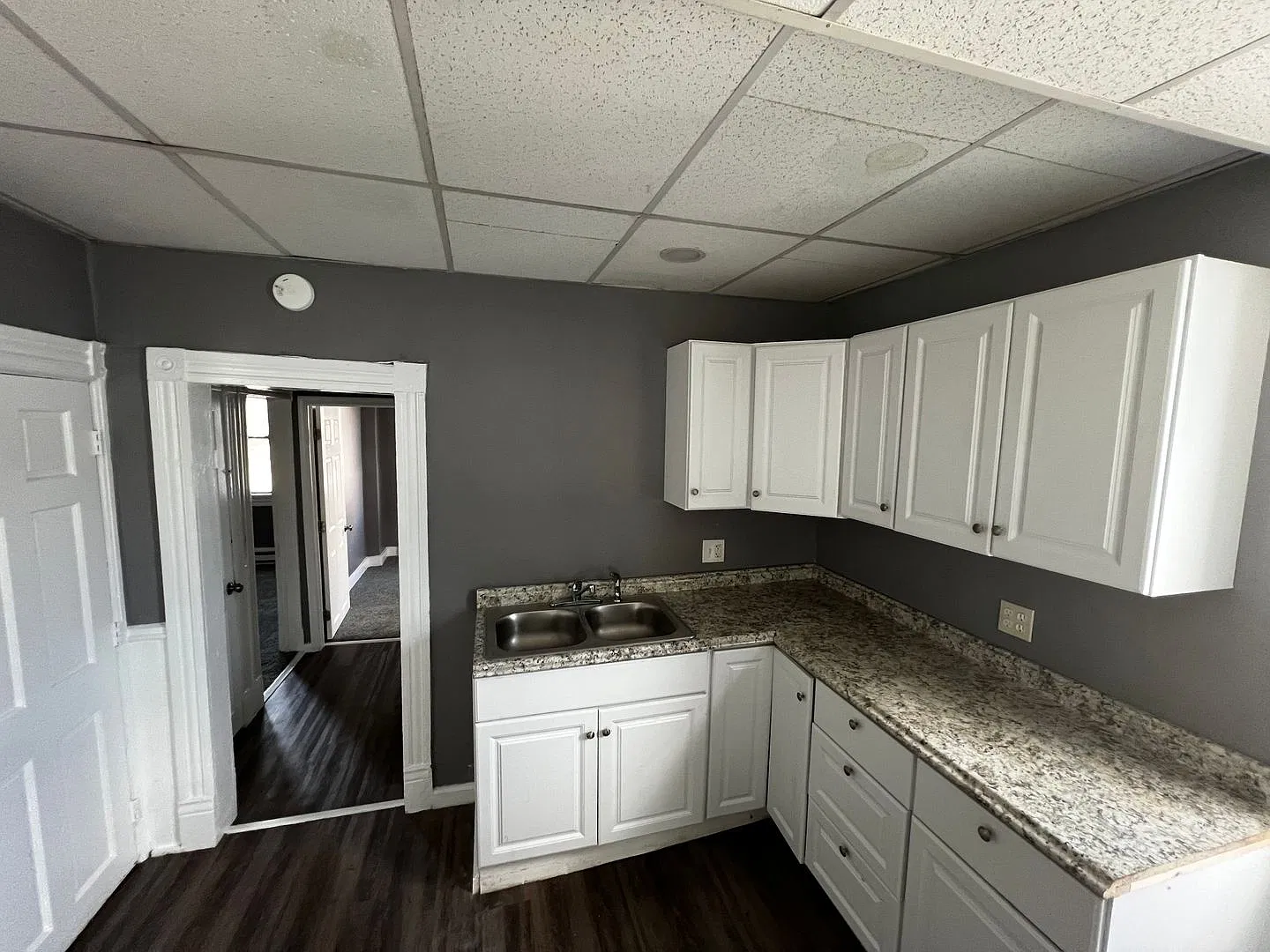 853 Lords Court — Photo 2