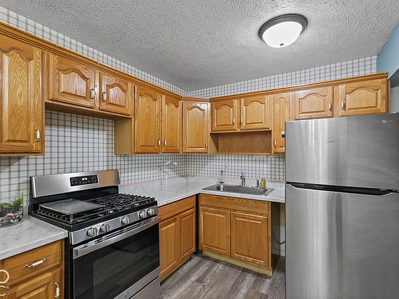 4th image of 4742 Norcroft Dr
