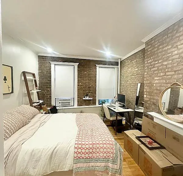 195 E 2nd St #7 — Photo 7