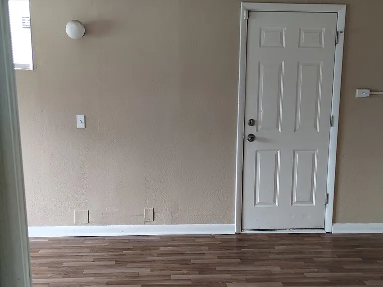 5135 Chivalry Dr — Photo 18
