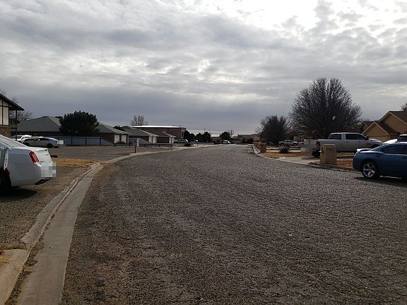 5th image of 809B Laurelwood Dr