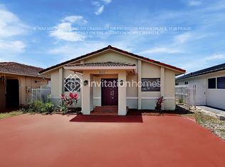 2522 W 72nd St, Hialeah, FL 33016