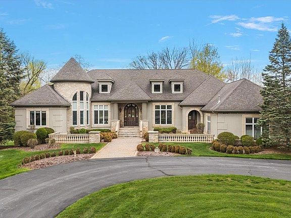 2nd image of 4575 Hidden Glen Cir #3