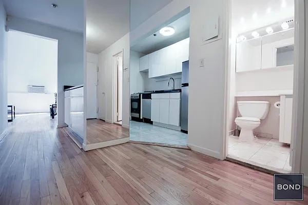 Rented by Bond New York | media 20