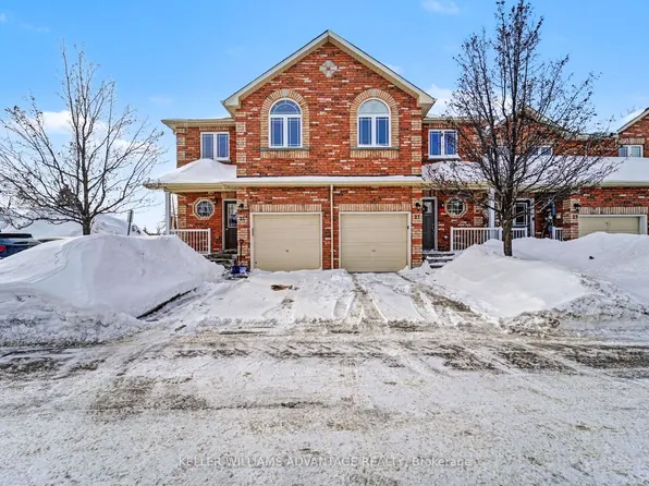 25 Southwoods Cres #25, Barrie, ON L4N 9P8