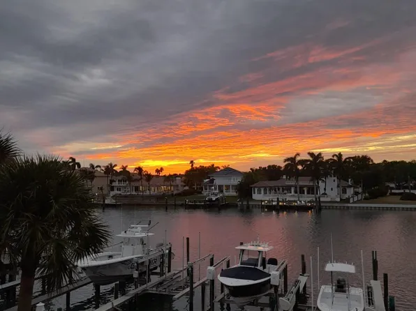 534 Pinellas Bayway #205, Saint Petersburg, FL 33715