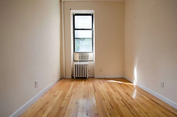 Rented by Compass | media 22